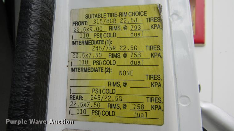 image for item DC2241 2001 International 4900 X-ray inspection truck