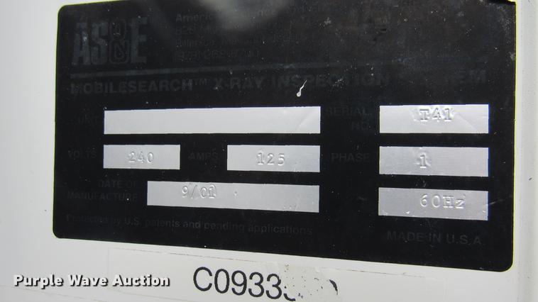 image for item DC2241 2001 International 4900 X-ray inspection truck