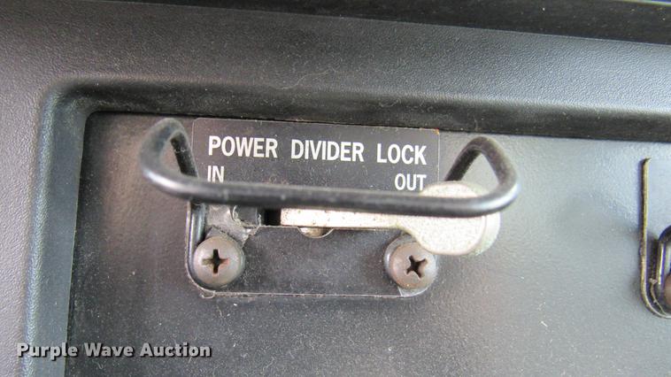 image for item DC2242 2001 International 4900 X-ray inspection truck