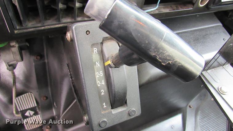 image for item DC2242 2001 International 4900 X-ray inspection truck