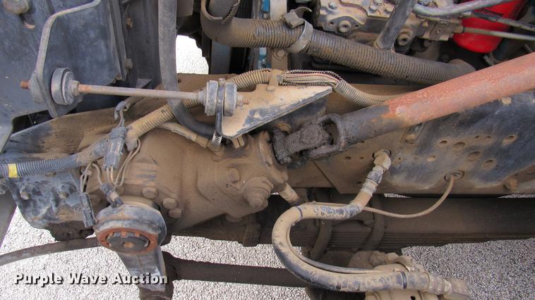 image for item DC2242 2001 International 4900 X-ray inspection truck