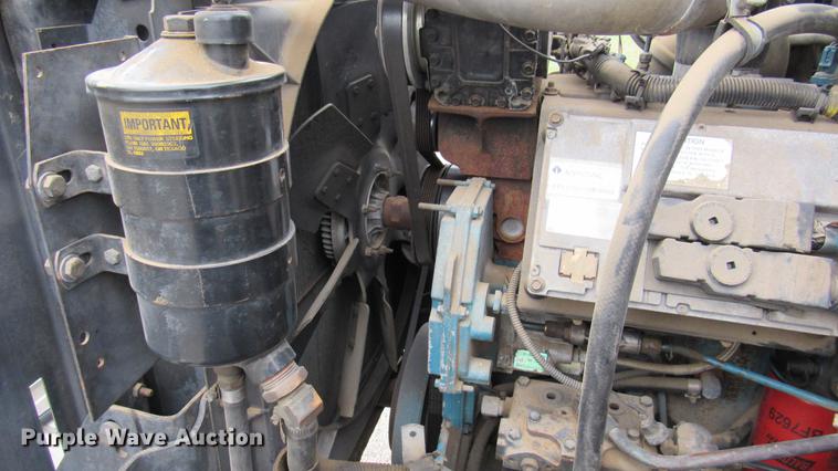 image for item DC2242 2001 International 4900 X-ray inspection truck