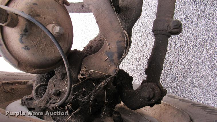 image for item DC2242 2001 International 4900 X-ray inspection truck