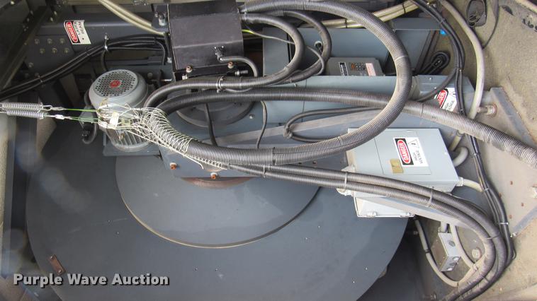 image for item DC2242 2001 International 4900 X-ray inspection truck