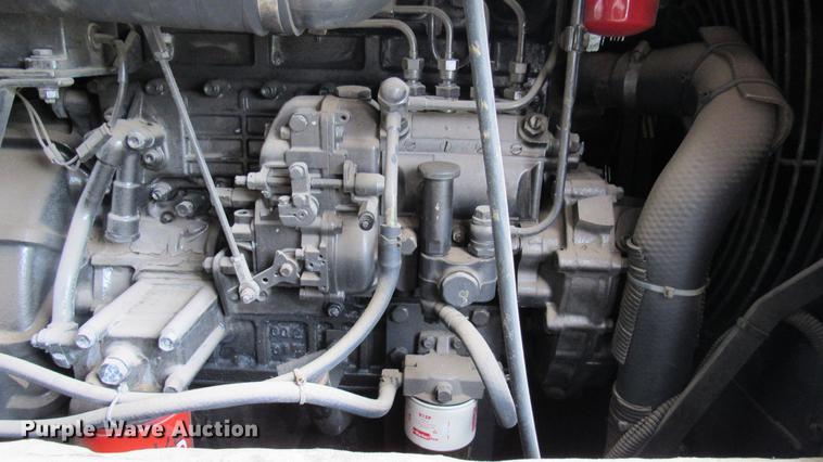 image for item DC2242 2001 International 4900 X-ray inspection truck