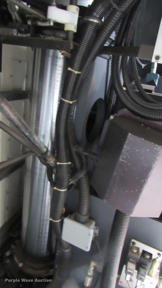 image for item DC2242 2001 International 4900 X-ray inspection truck