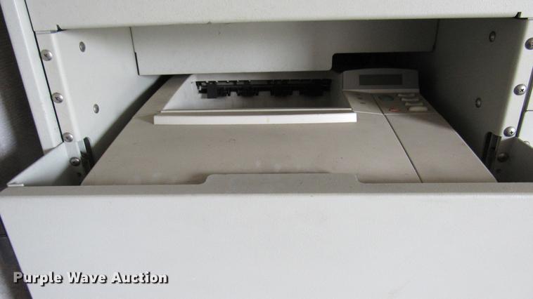 image for item DC2242 2001 International 4900 X-ray inspection truck