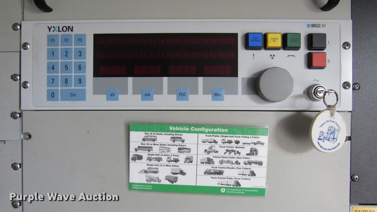 image for item DC2242 2001 International 4900 X-ray inspection truck