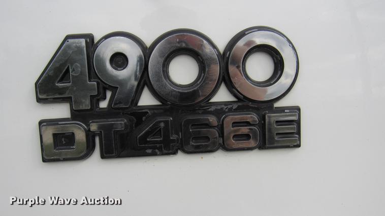 image for item DC2242 2001 International 4900 X-ray inspection truck