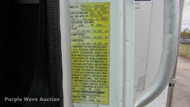 image for item DC2242 2001 International 4900 X-ray inspection truck