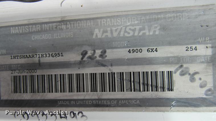 image for item DC2242 2001 International 4900 X-ray inspection truck