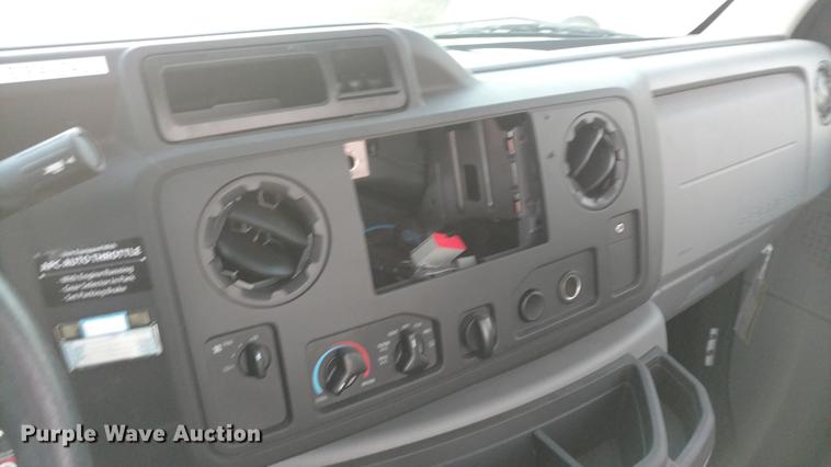 image for item DC2456 2016 Ford Econoline E450 cab and chassis