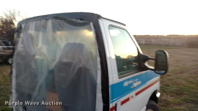 image for item DC2456 2016 Ford Econoline E450 cab and chassis