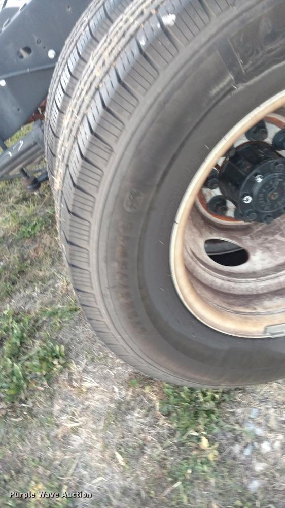 image for item DC2456 2016 Ford Econoline E450 cab and chassis