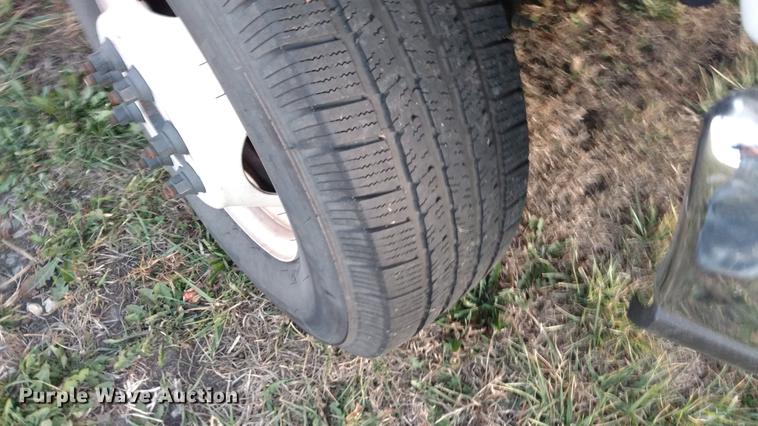 image for item DC2456 2016 Ford Econoline E450 cab and chassis