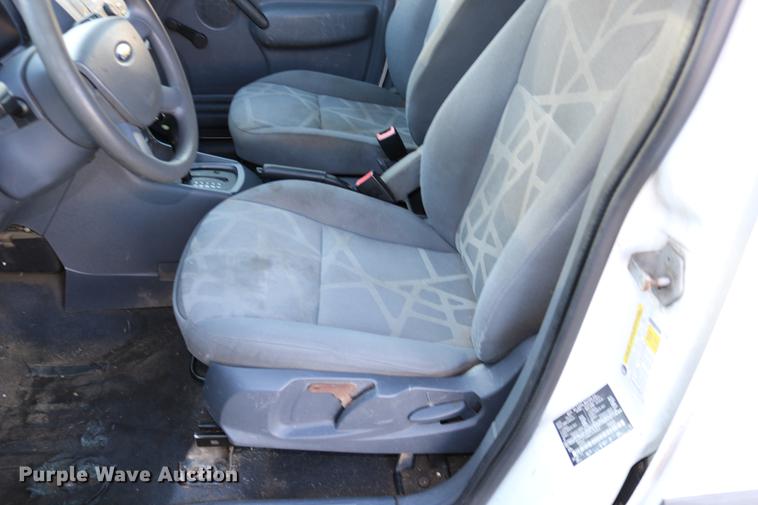 image for item DC3658 2010 Ford Transit Connect van
