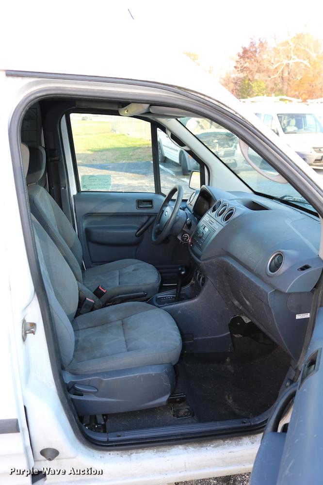 image for item DC3658 2010 Ford Transit Connect van