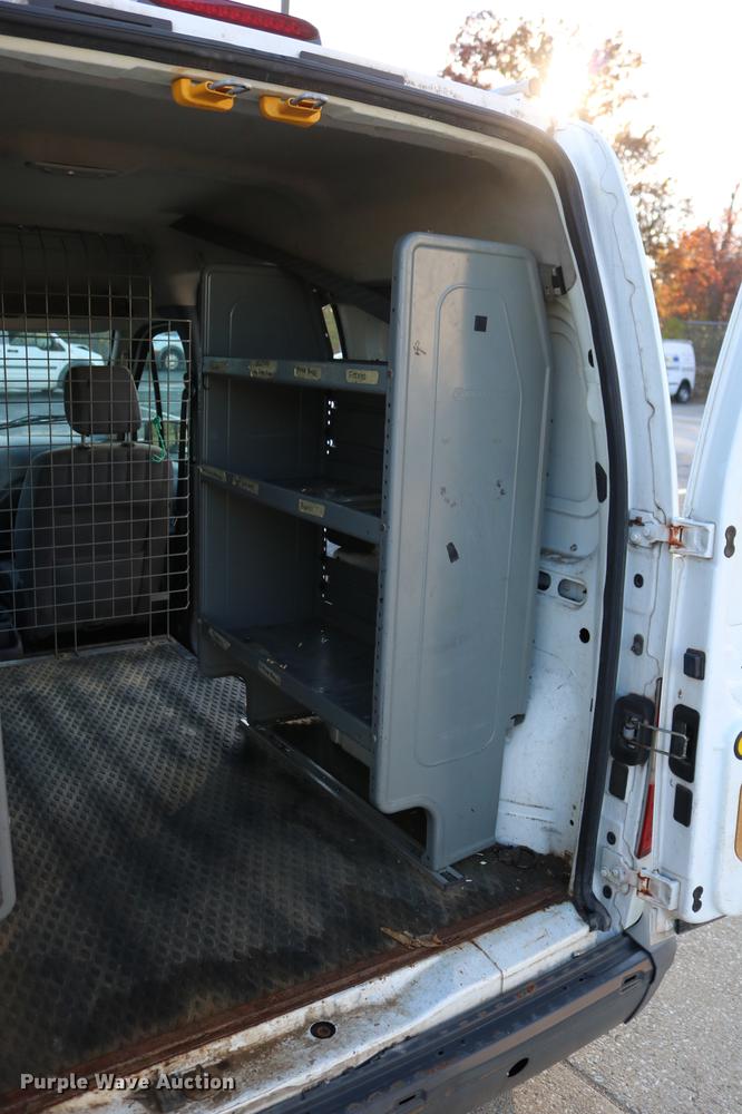image for item DC3658 2010 Ford Transit Connect van