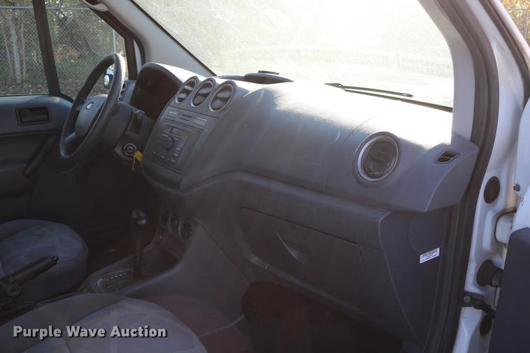 image for item DC3659 2010 Ford Transit Connect van
