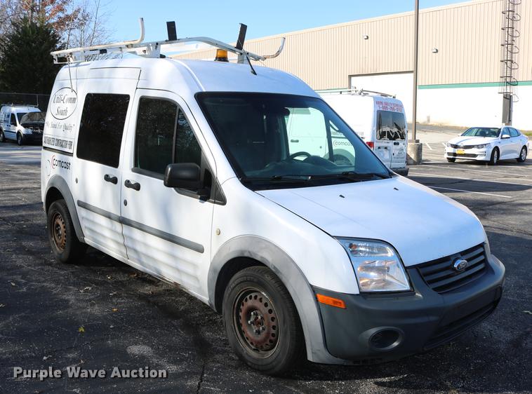 image for item DC3660 2010 Ford Transit Connect van