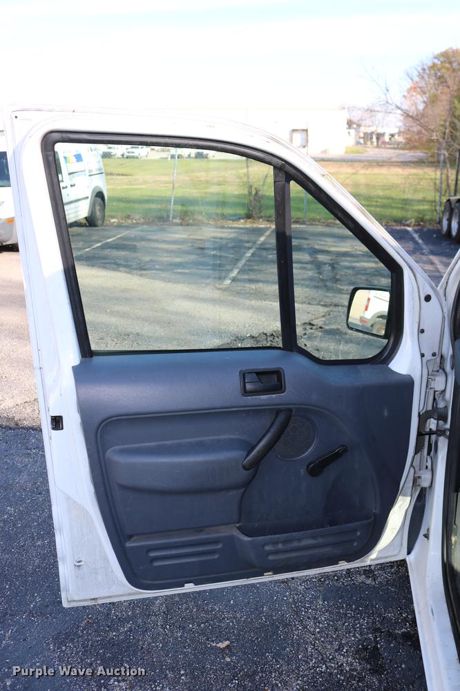 image for item DC3660 2010 Ford Transit Connect van