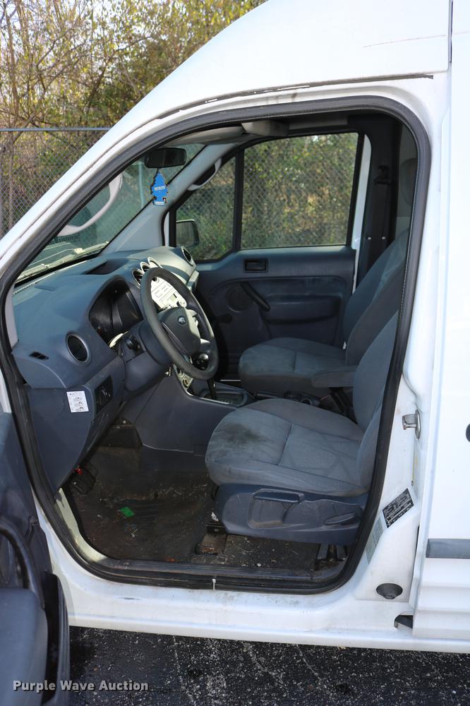 image for item DC3660 2010 Ford Transit Connect van