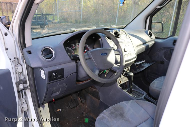 image for item DC3660 2010 Ford Transit Connect van
