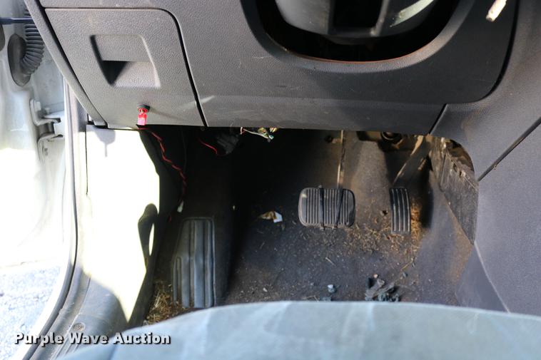 image for item DC3660 2010 Ford Transit Connect van