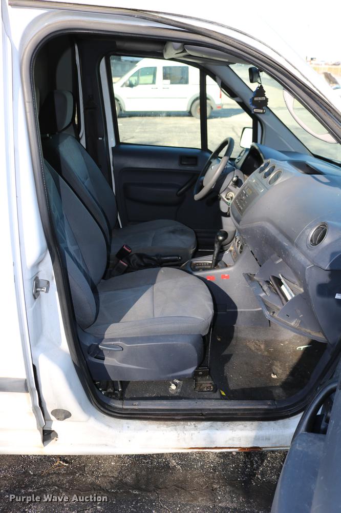 image for item DC3660 2010 Ford Transit Connect van