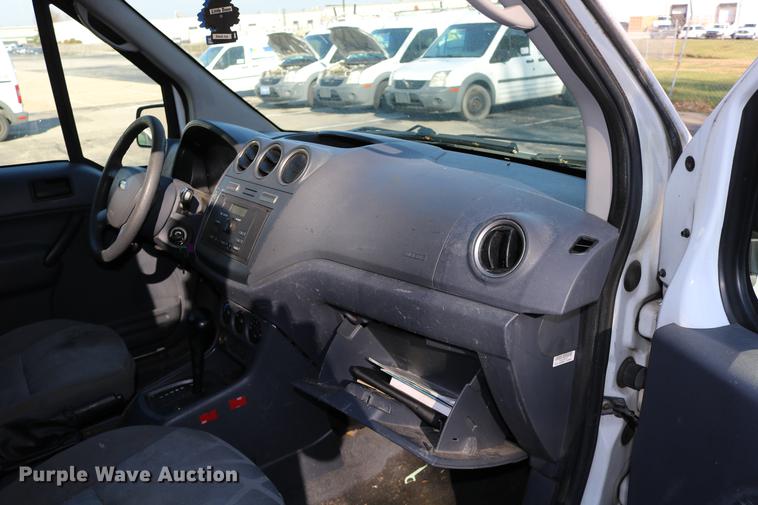image for item DC3660 2010 Ford Transit Connect van