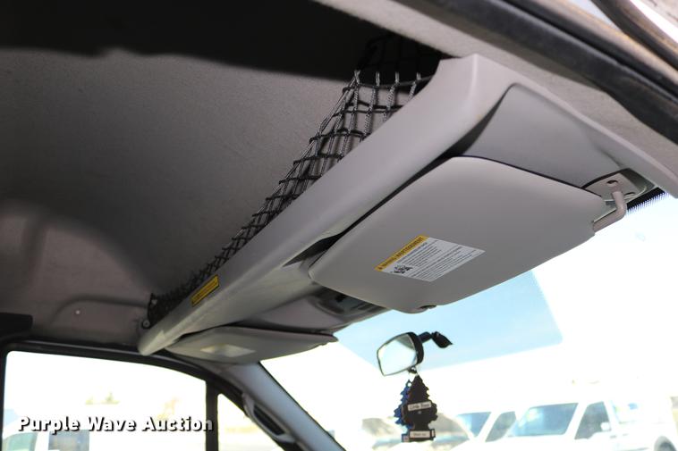 image for item DC3660 2010 Ford Transit Connect van