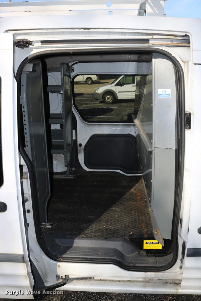 image for item DC3660 2010 Ford Transit Connect van