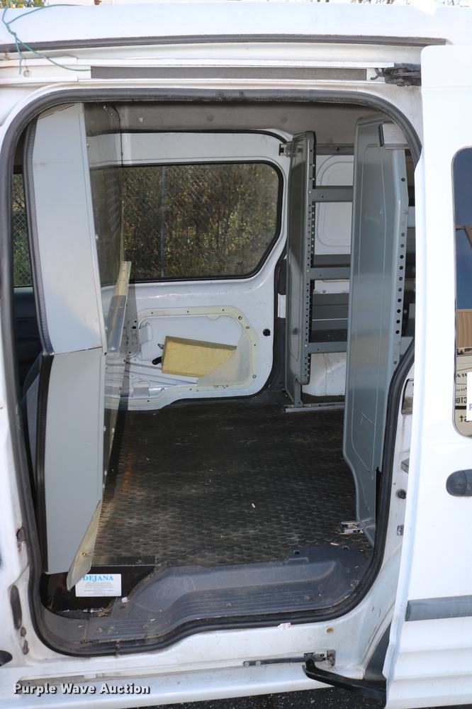 image for item DC3660 2010 Ford Transit Connect van
