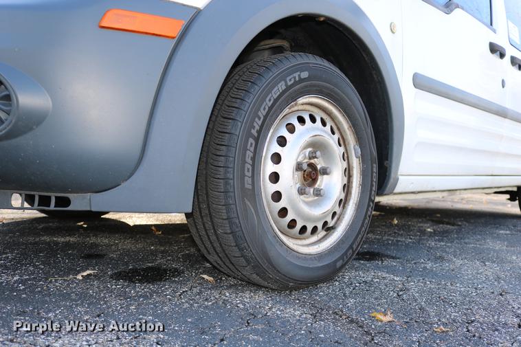 image for item DC3660 2010 Ford Transit Connect van