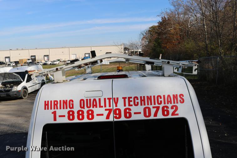 image for item DC3660 2010 Ford Transit Connect van