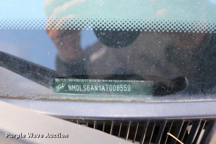 image for item DC3660 2010 Ford Transit Connect van