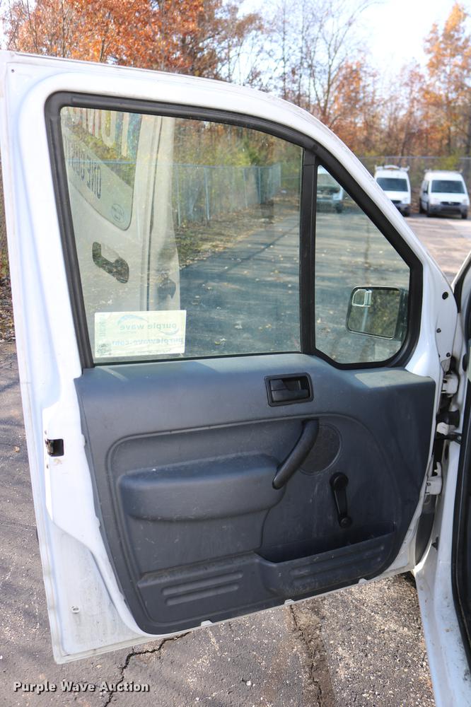 image for item DC3661 2010 Ford Transit Connect van