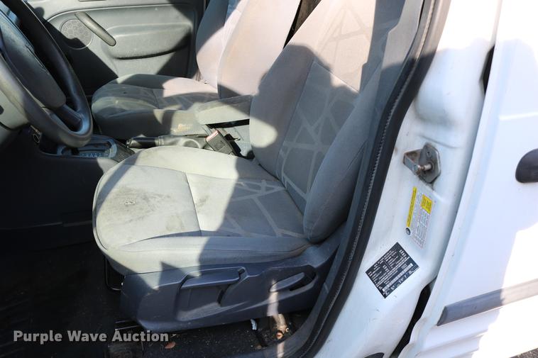 image for item DC3661 2010 Ford Transit Connect van