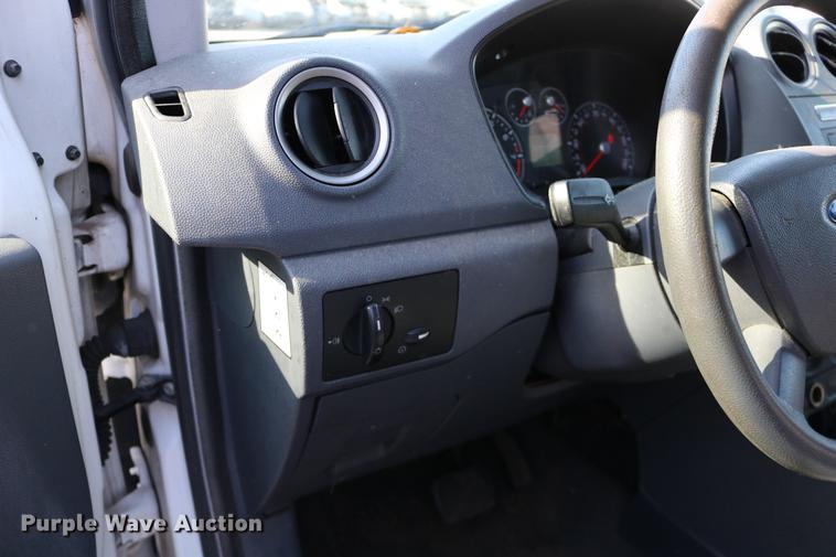 image for item DC3661 2010 Ford Transit Connect van