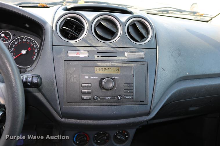 image for item DC3661 2010 Ford Transit Connect van