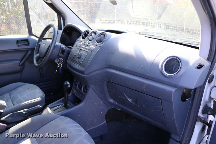 image for item DC3661 2010 Ford Transit Connect van