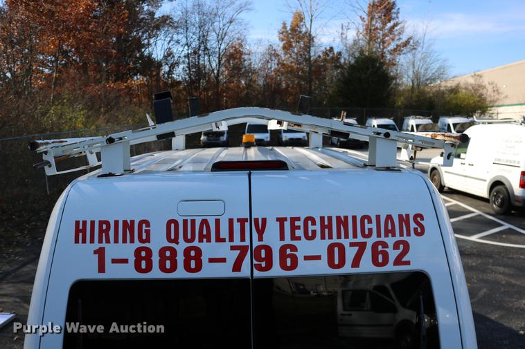 image for item DC3661 2010 Ford Transit Connect van