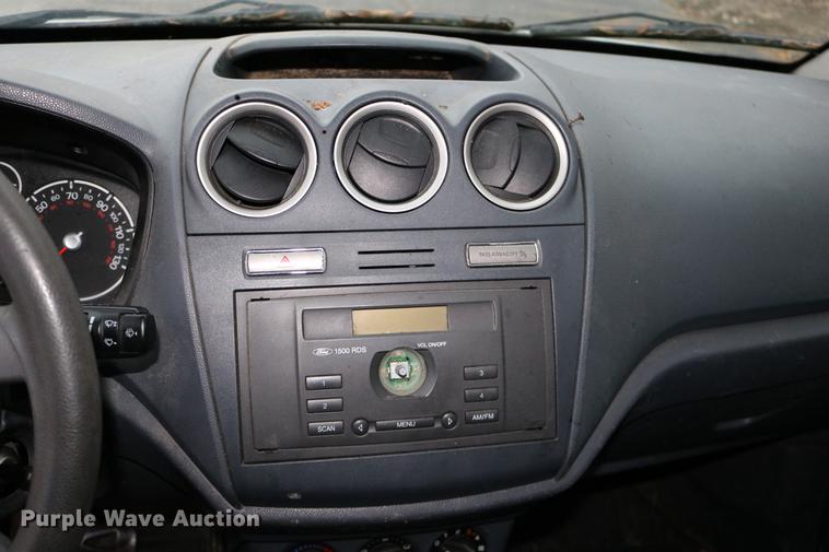 image for item DC3662 2010 Ford Transit Connect van