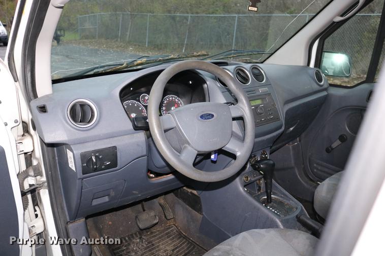 image for item DC3663 2010 Ford Transit Connect van