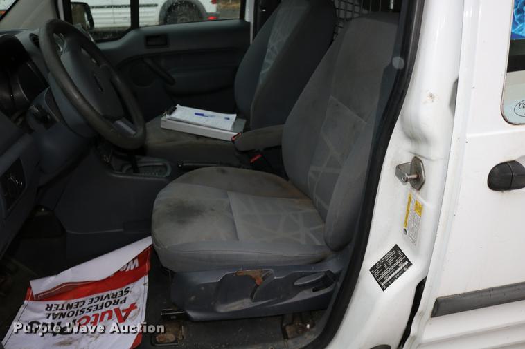 image for item DC3664 2010 Ford Transit Connect van