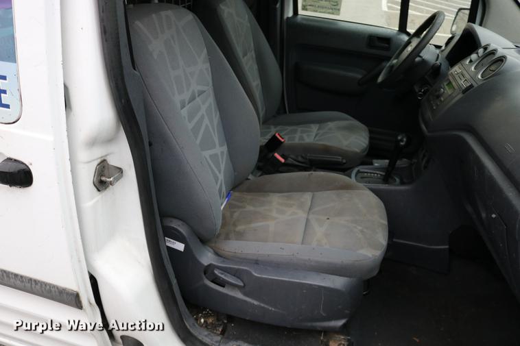image for item DC3664 2010 Ford Transit Connect van