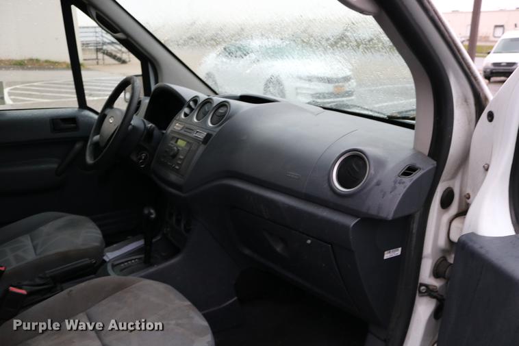 image for item DC3664 2010 Ford Transit Connect van