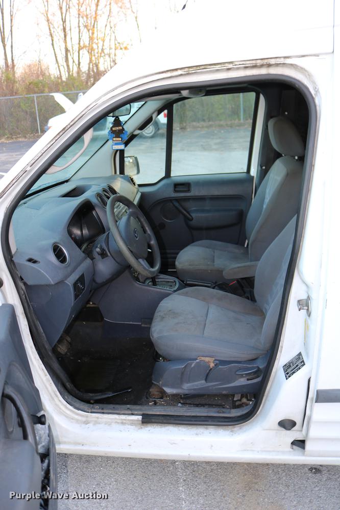 image for item DC3665 2010 Ford Transit Connect van