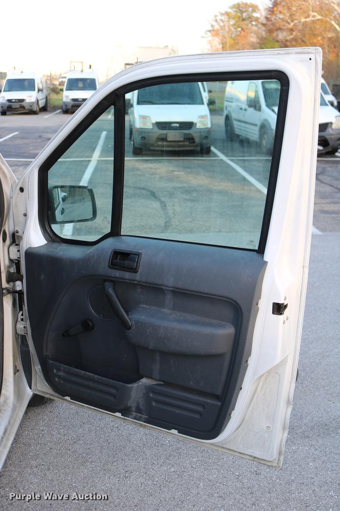 image for item DC3665 2010 Ford Transit Connect van