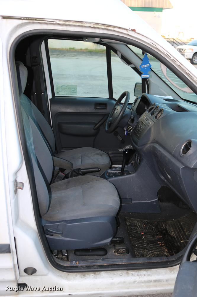 image for item DC3665 2010 Ford Transit Connect van